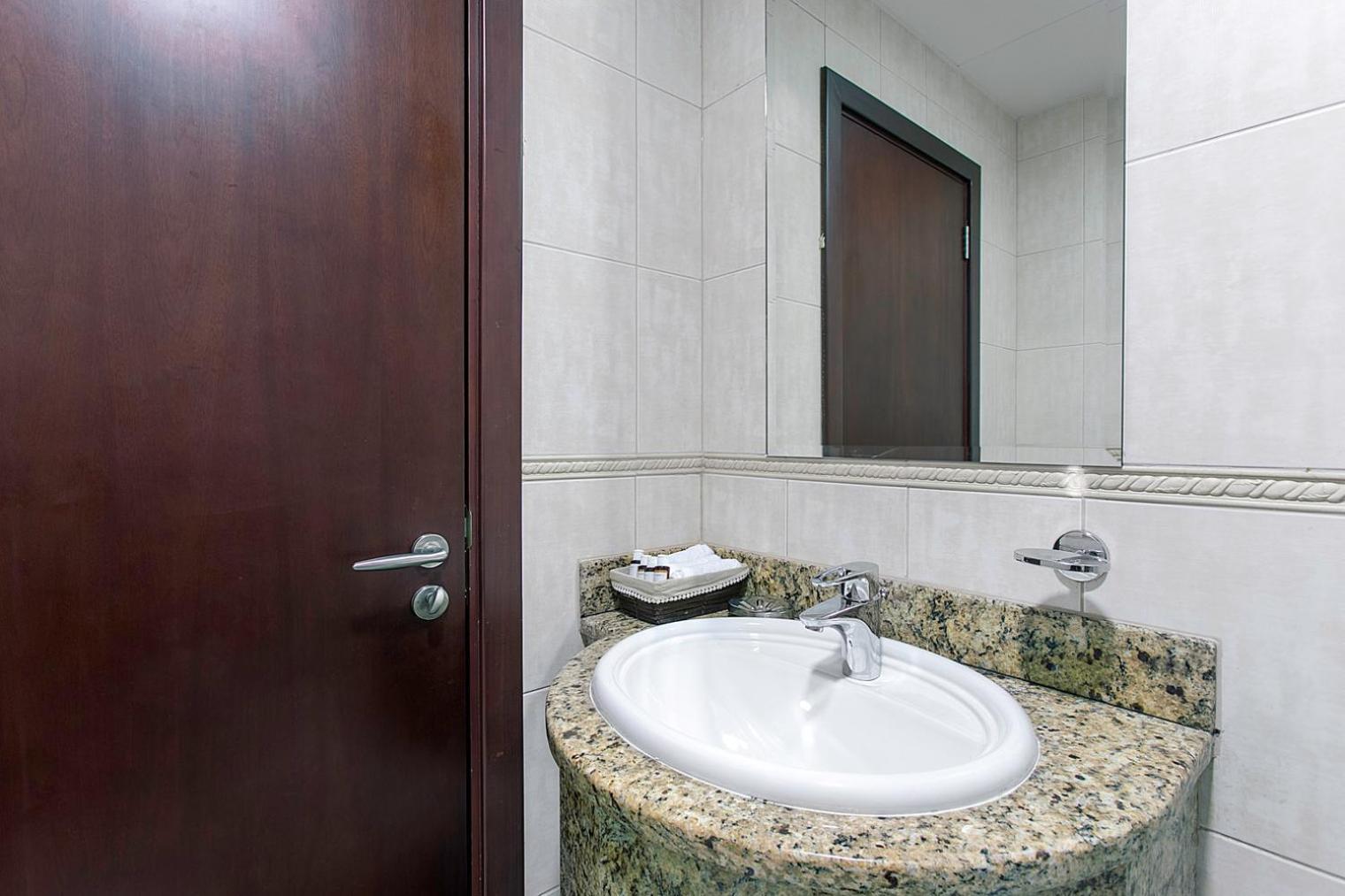 Blueground Marina Pool Gym Dxb-287 Apartment *